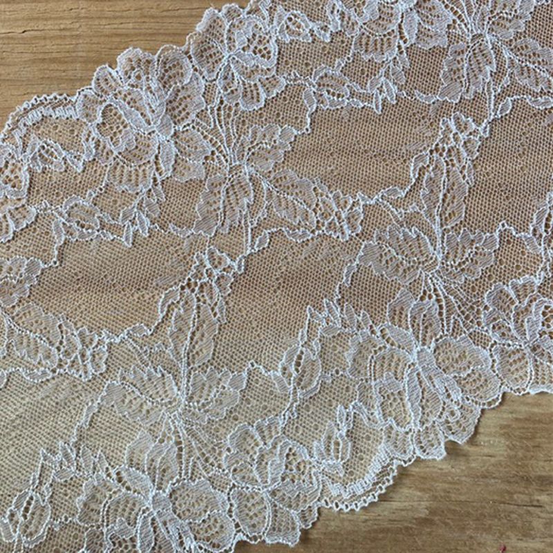 Dentelle de Calais 20 cm ivoire fleurs