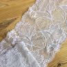 Dentelle de Calais 16,5 cm lilas très clair
