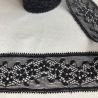Bande de dentelle de Calais 38 mm noire fleurs