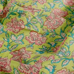 Voile de coton fleurs lime
