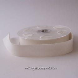 Biais uni blanc cassé