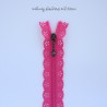 Fermeture Éclair dentelle "fleur" fuchsia